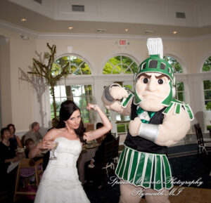 Cherry Creek Golf Club Shelby Twp MI wedding photograph