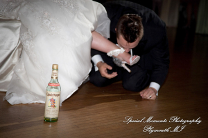 Joshua & Laura at The Detroit Yacht Club Detroit MI wedding photography