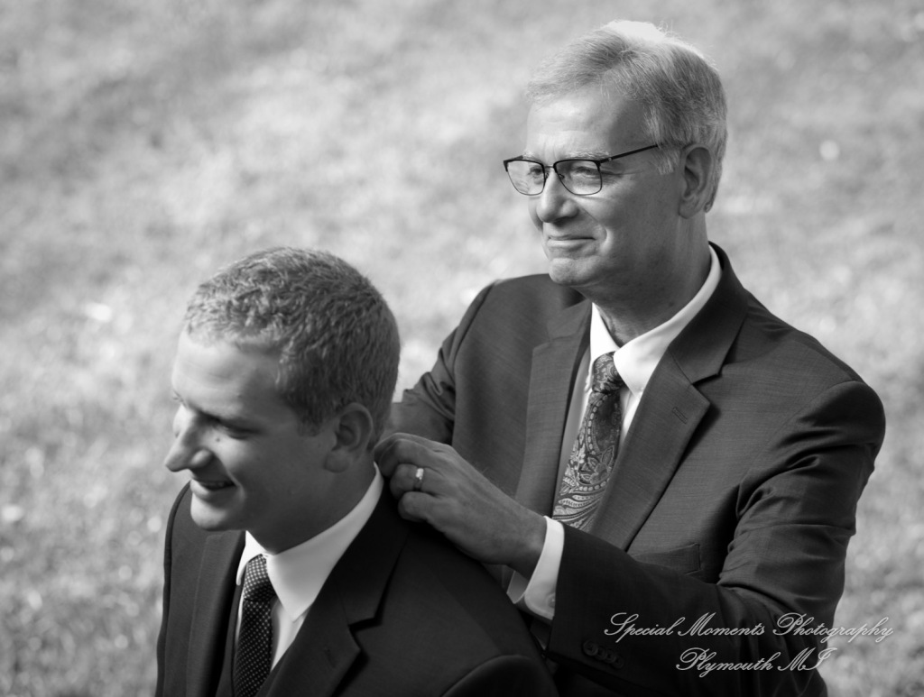 Wellers East Garden Saline MI wedding photograph