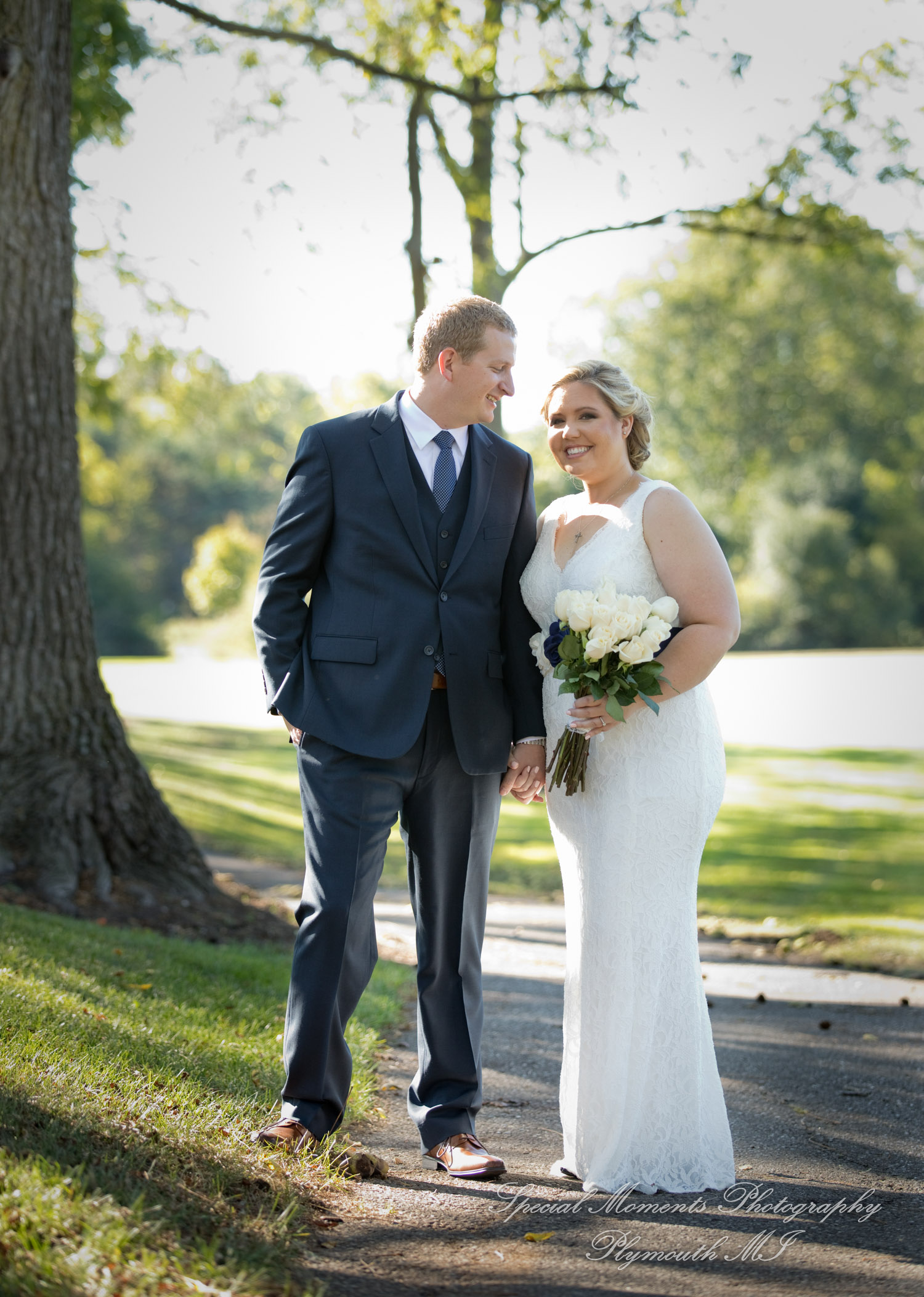 Wellers East Garden Saline MI wedding photograph