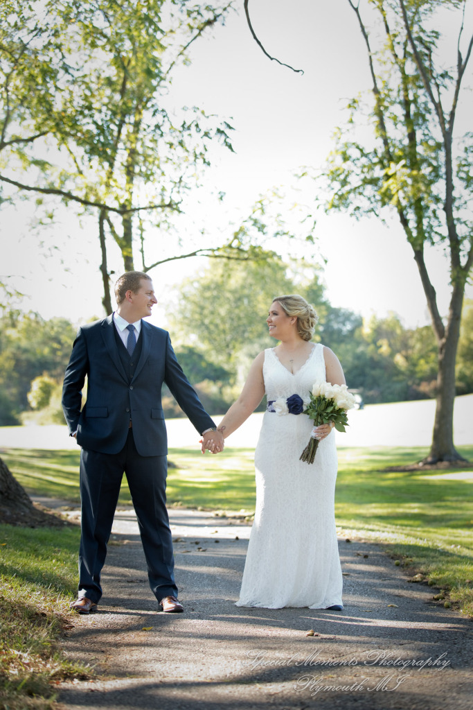 Wellers East Garden Saline MI wedding photograph