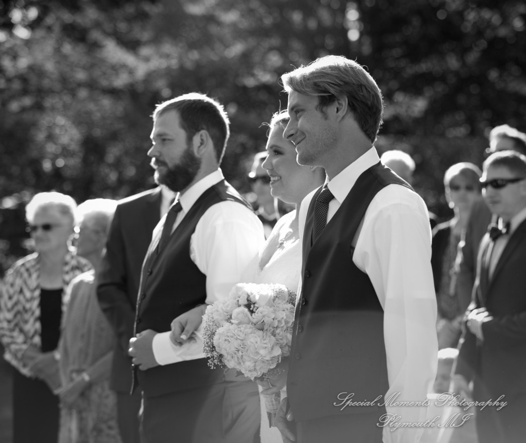 Wellers East Garden Saline MI wedding photograph
