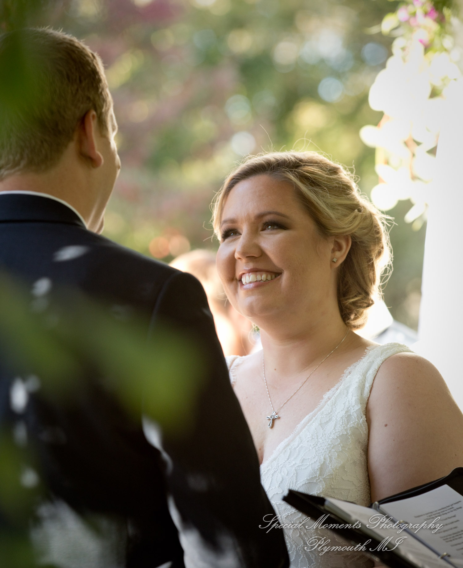 Wellers East Garden Saline MI wedding photograph