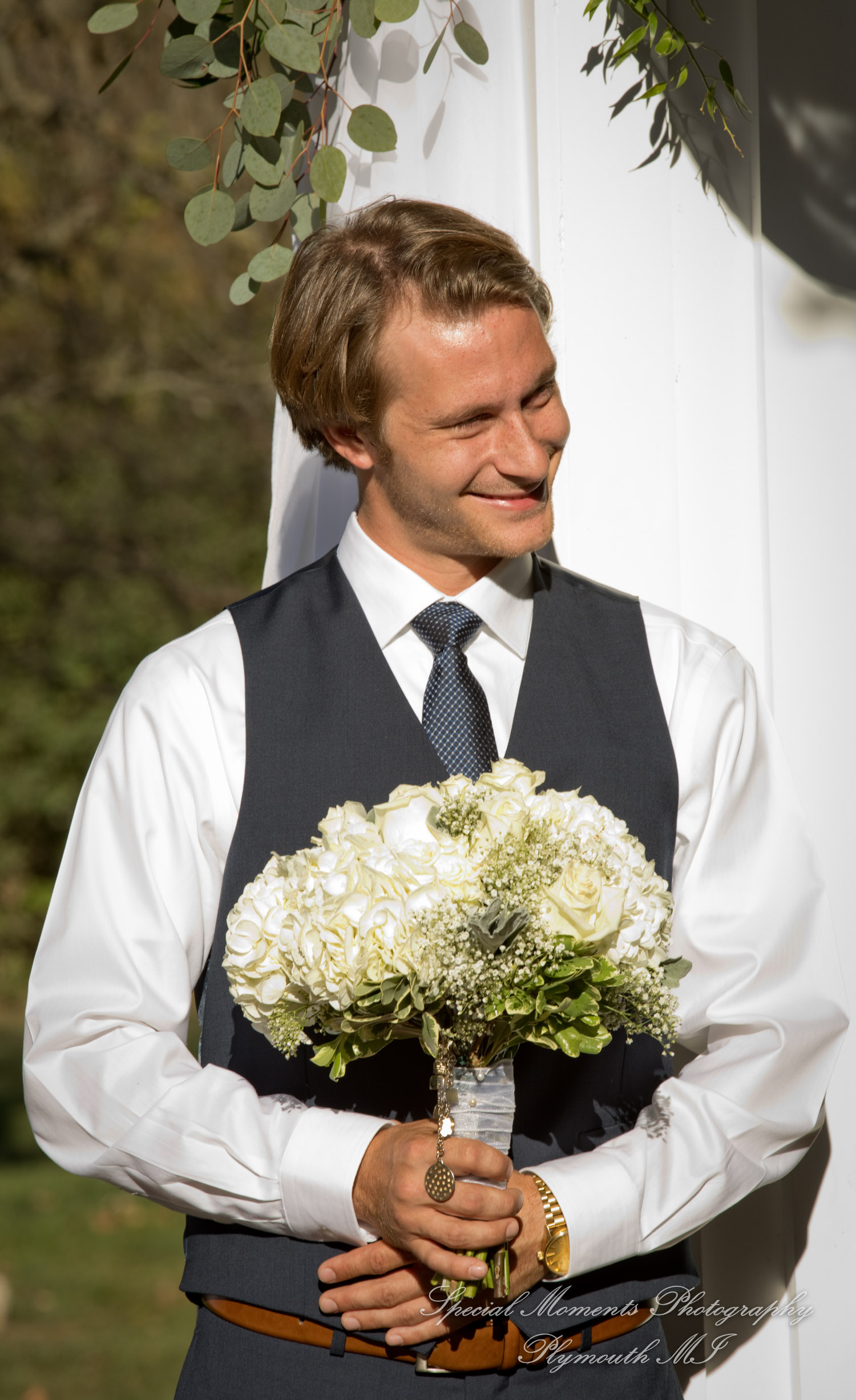 Wellers East Garden Saline MI wedding photograph