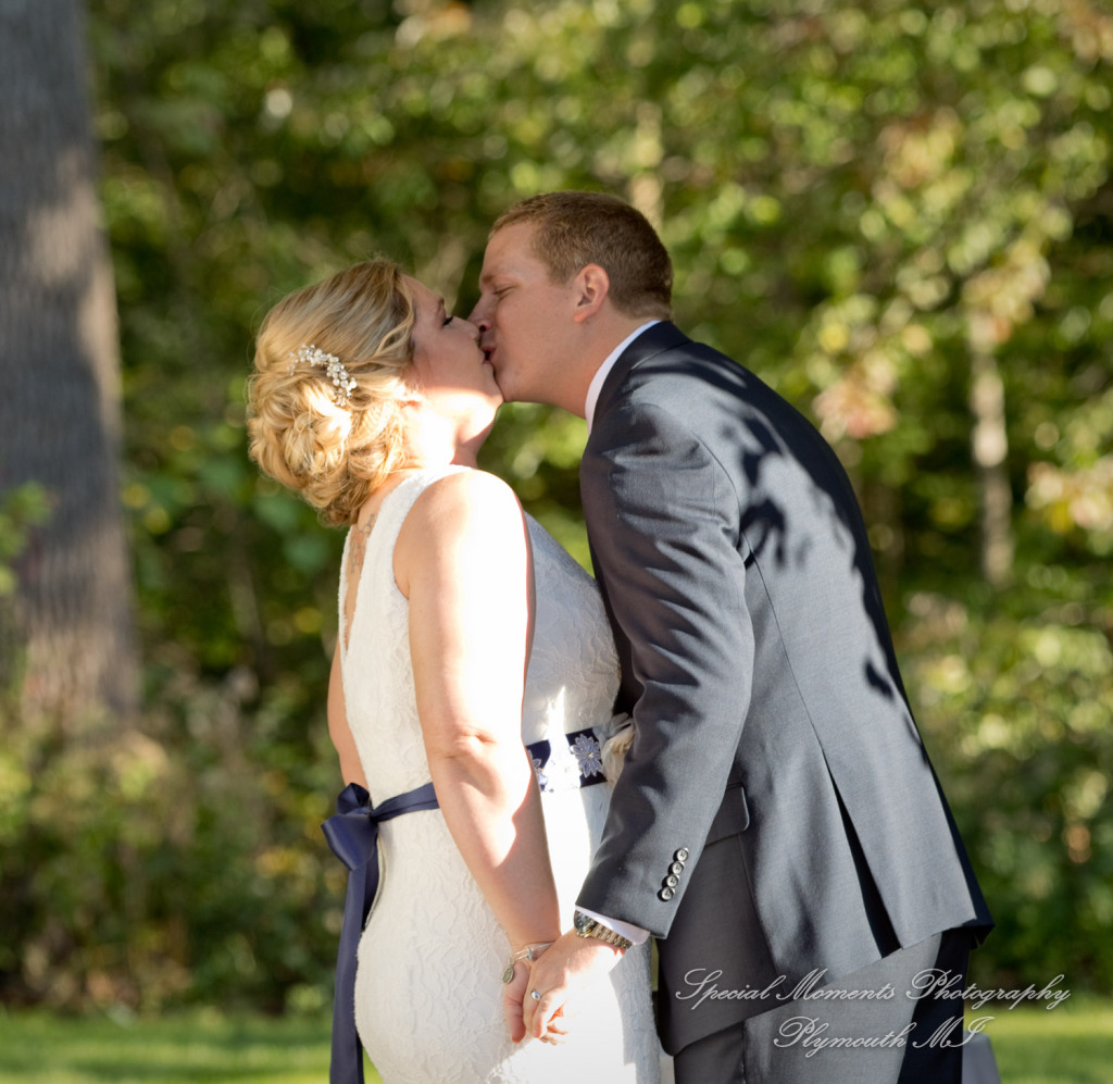 Wellers East Garden Saline MI wedding photograph