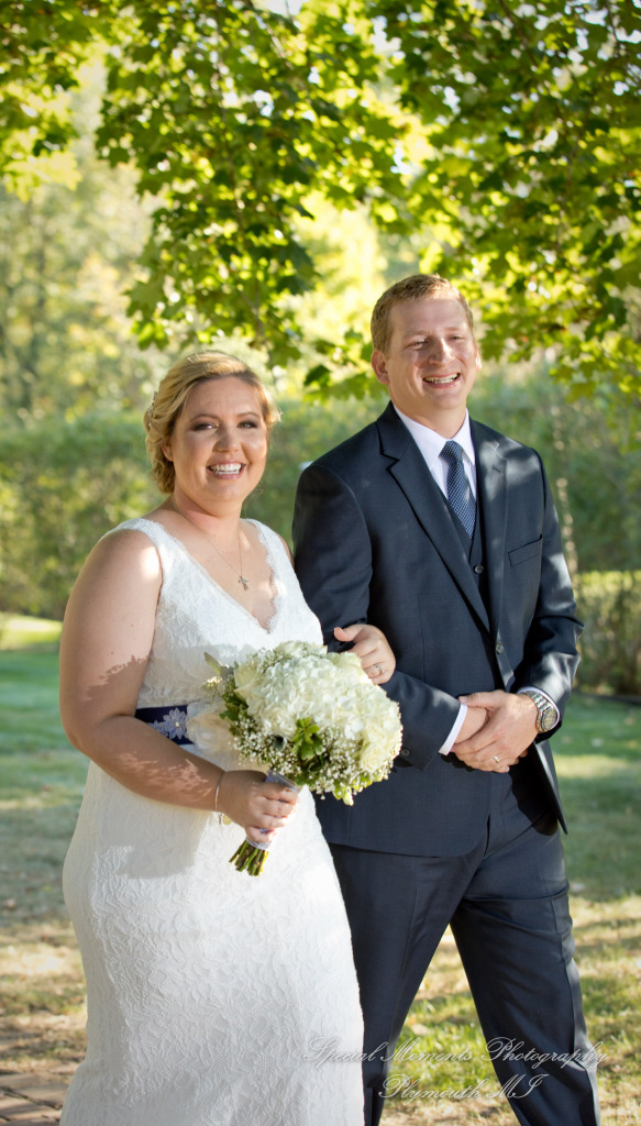 Wellers East Garden Saline MI wedding photograph