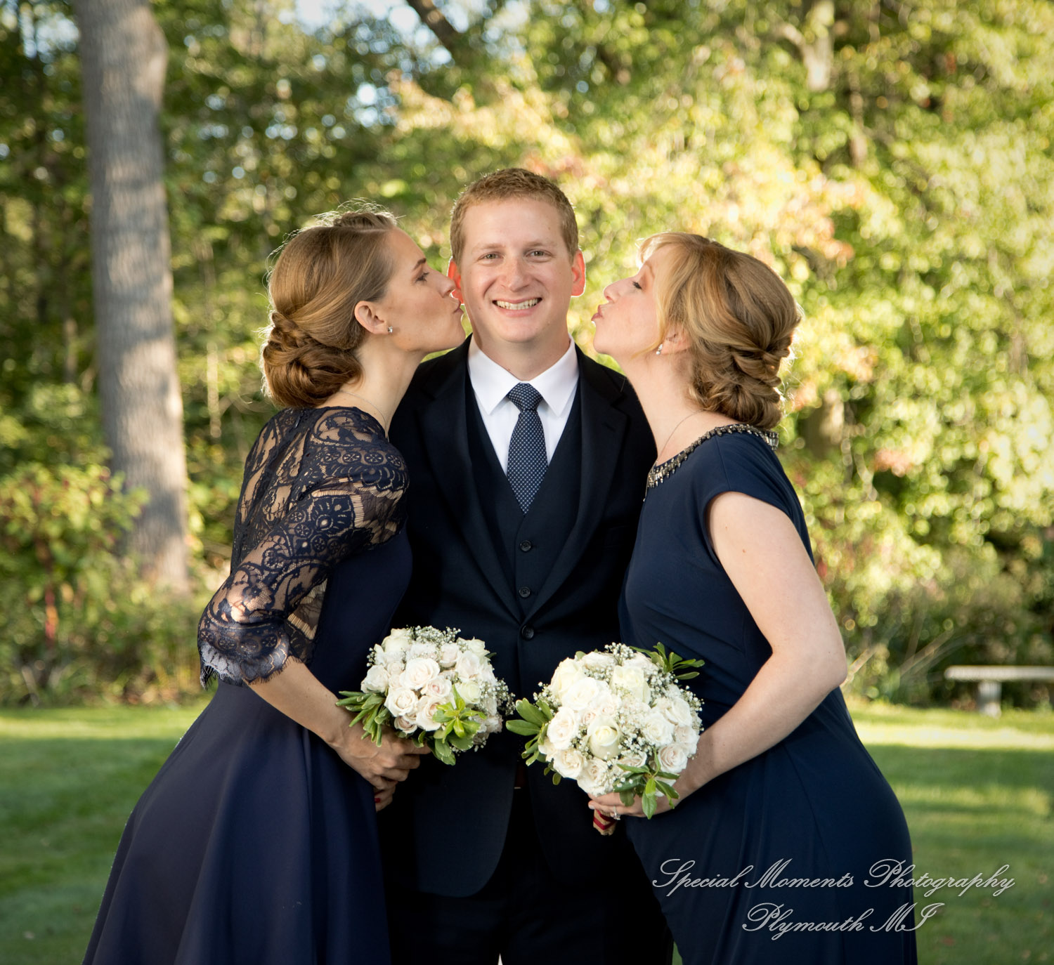 Wellers East Garden Saline MI wedding photograph