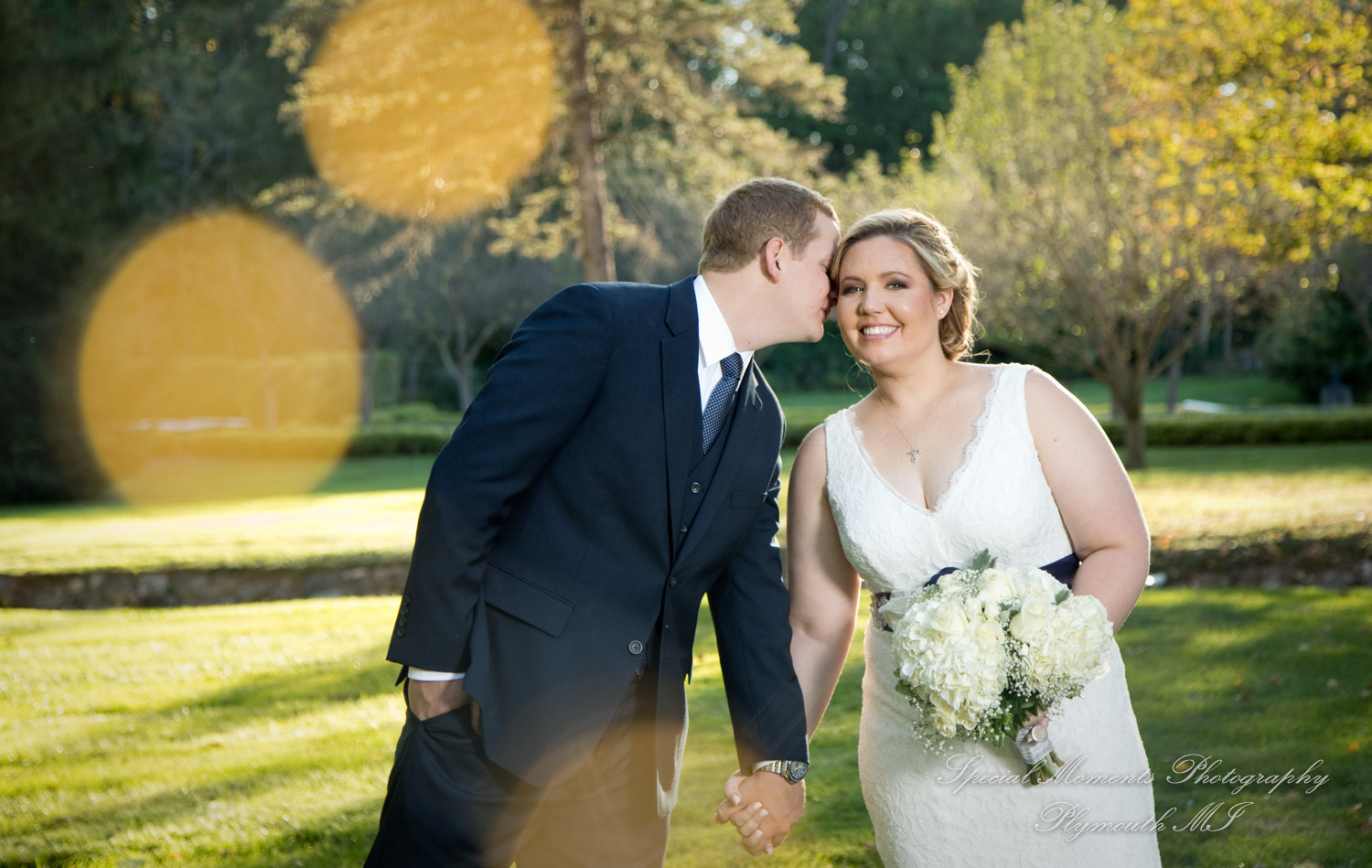 Wellers East Garden Saline MI wedding photograph