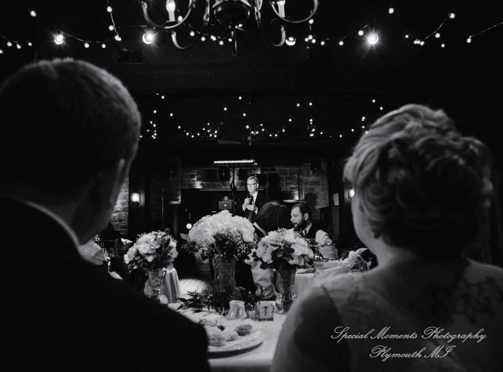 Wellers Raisin River Room Saline MI wedding photograph