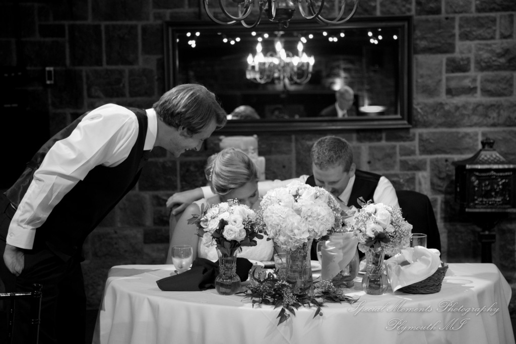 Wellers Raisin River Room Saline MI wedding photograph