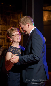 Wellers Raisin River Room Saline MI wedding photograph