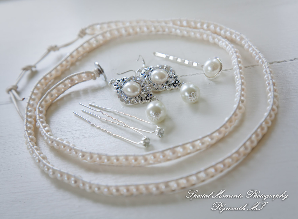 Crysta & Brian at Wellers Saline MI Raisin River Room wedding photography