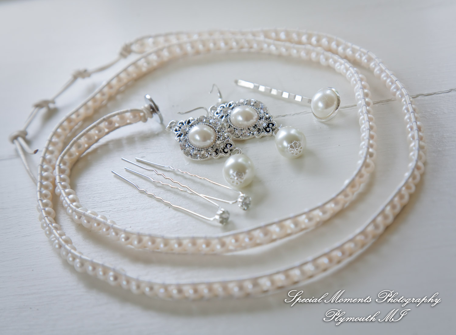 Crysta & Brian at Wellers Saline MI Raisin River Room wedding photography