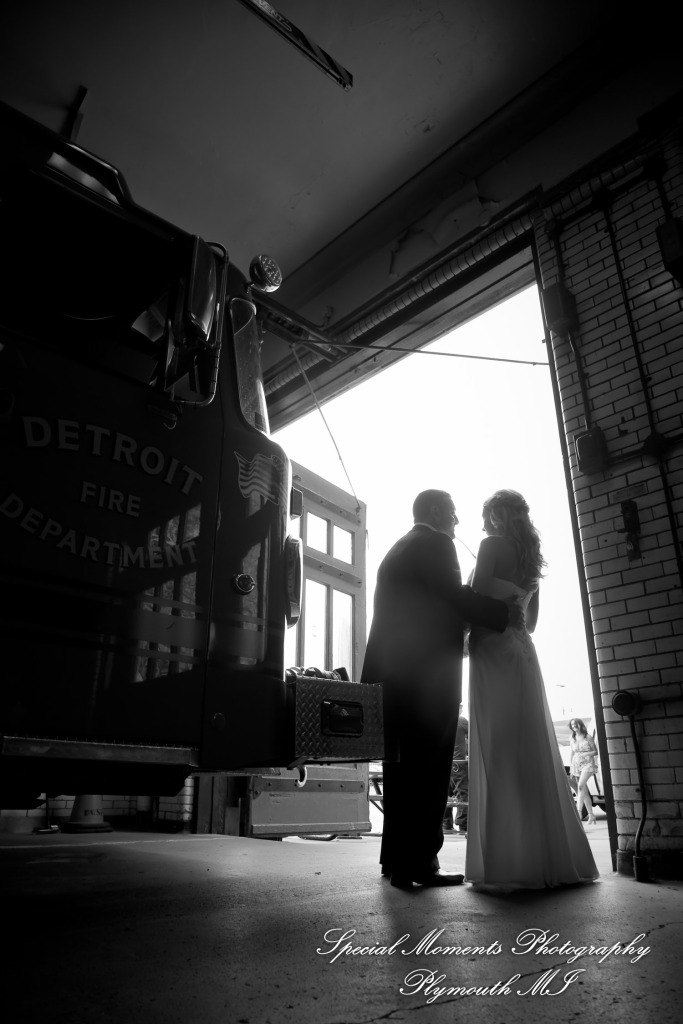 Jennifer & Eric at Belle Isle Conservatory Detroit MI wedding photography