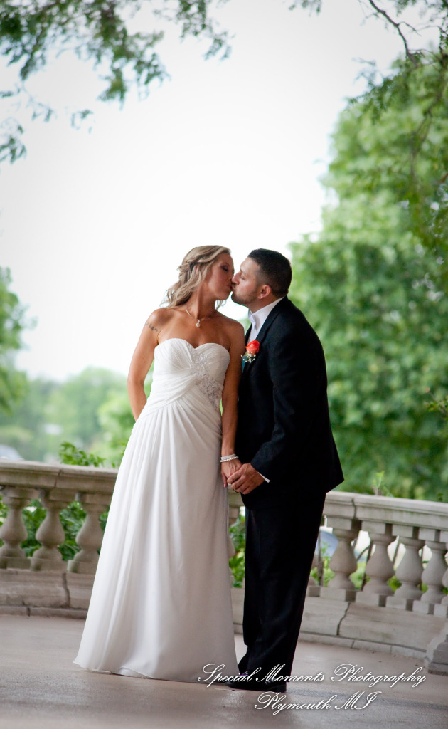 Jennifer & Eric at Belle Isle Conservatory Detroit MI wedding photography