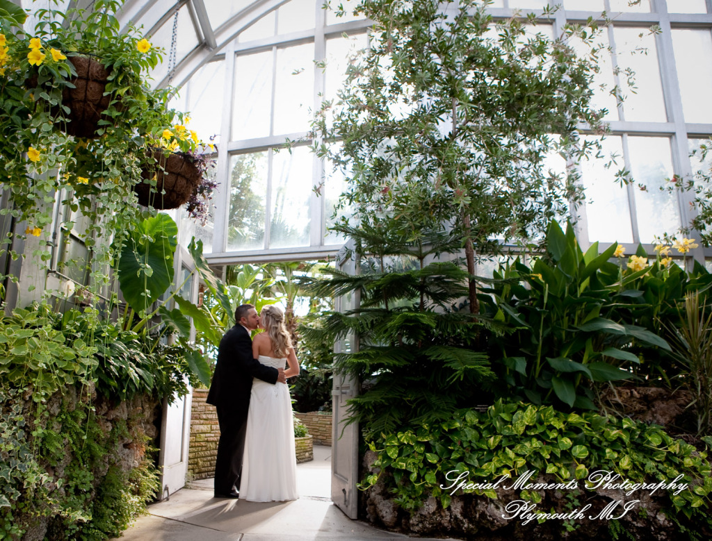 Jennifer & Eric at Belle Isle Conservatory Detroit MI wedding photography