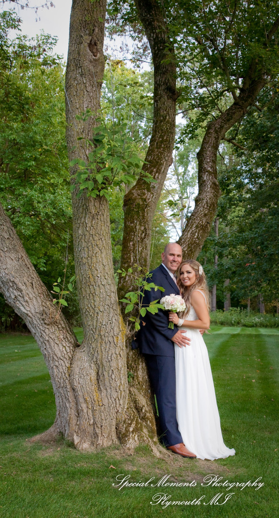 Crysta & Brian at Wellers Saline MI Raisin River Room wedding photography