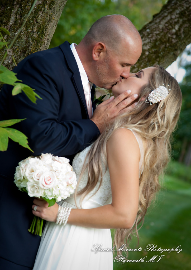 Crysta & Brian at Wellers Saline MI Raisin River Room wedding photography