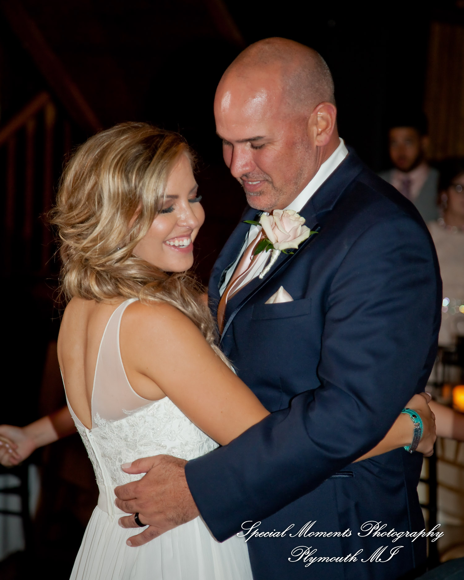 Crysta & Brian at Wellers Saline MI Raisin River Room wedding photography