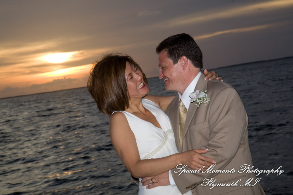Alex & Nana at Reefhouse Resort & Marina Key Largo FL wedding photography