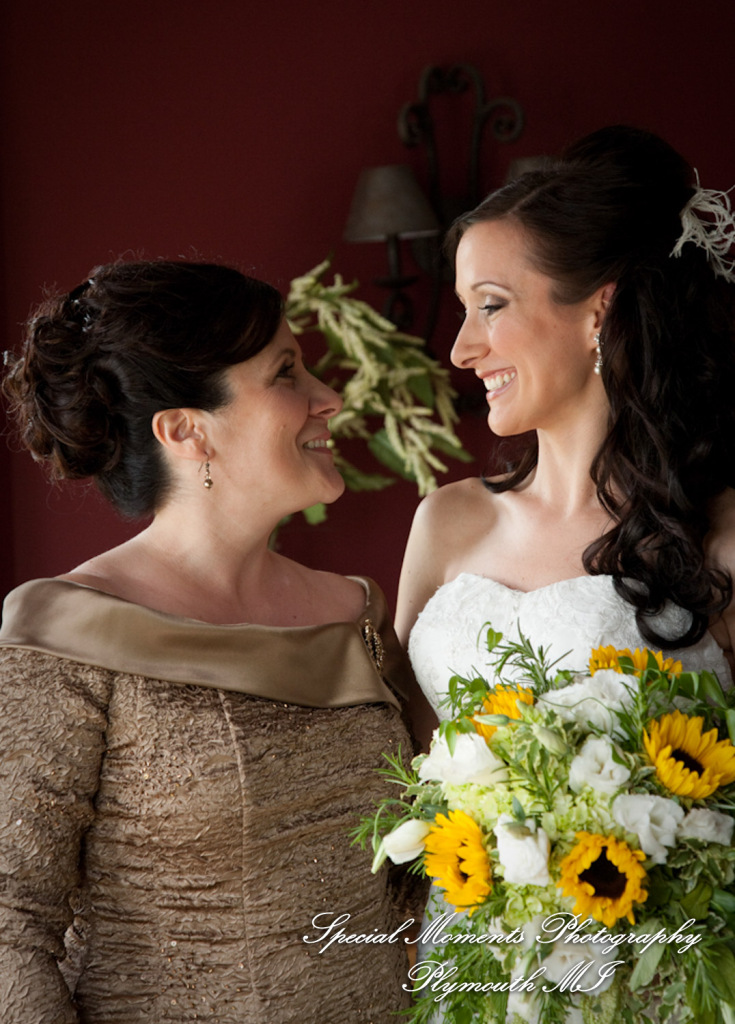 Derrick & Natasha at Cherry Creek Golf Club Shelby Twp. MI wedding photography