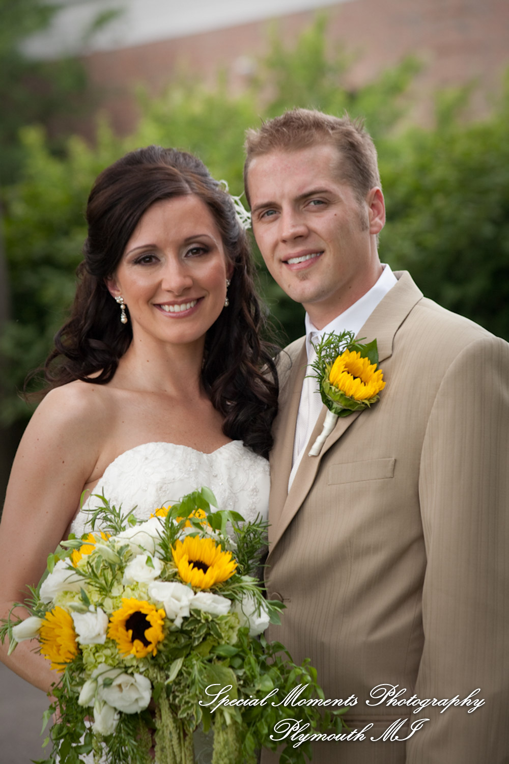 Derrick & Natasha at Cherry Creek Golf Club Shelby Twp. MI wedding photography