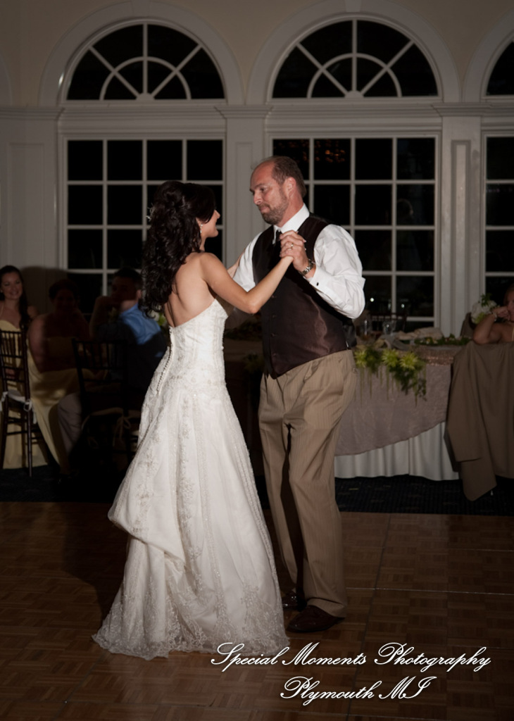 Derrick & Natasha at Cherry Creek Golf Club Shelby Twp. MI wedding photography