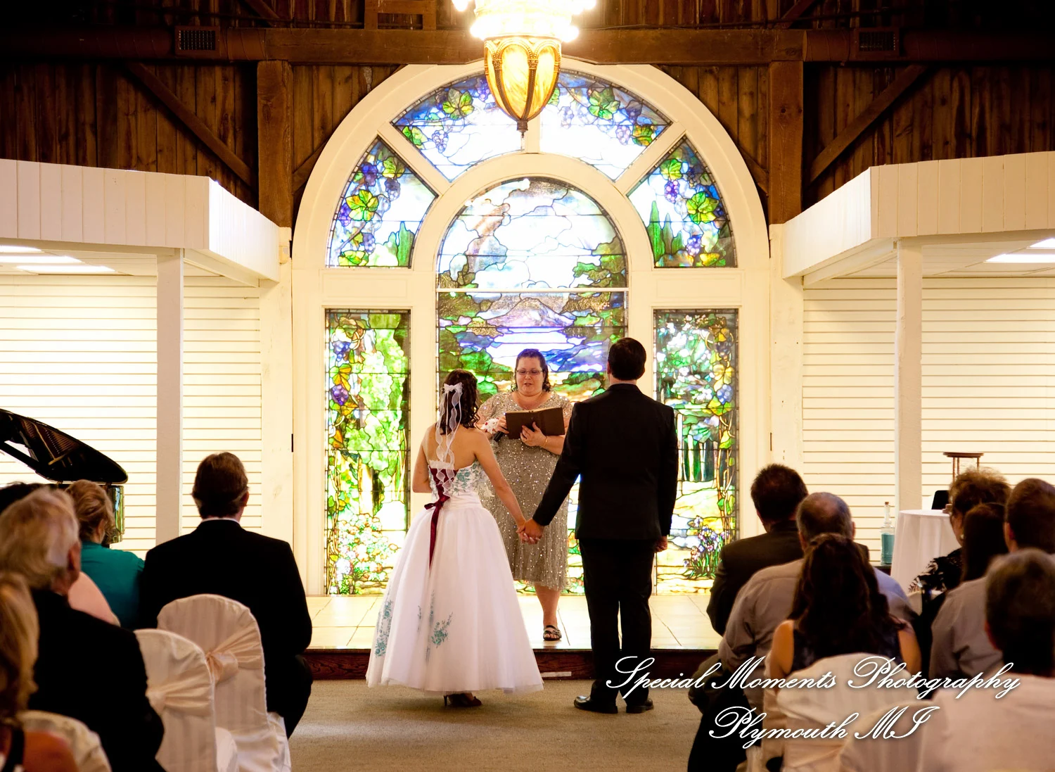 Canterbury Castle Lake Orion MI wedding photograph