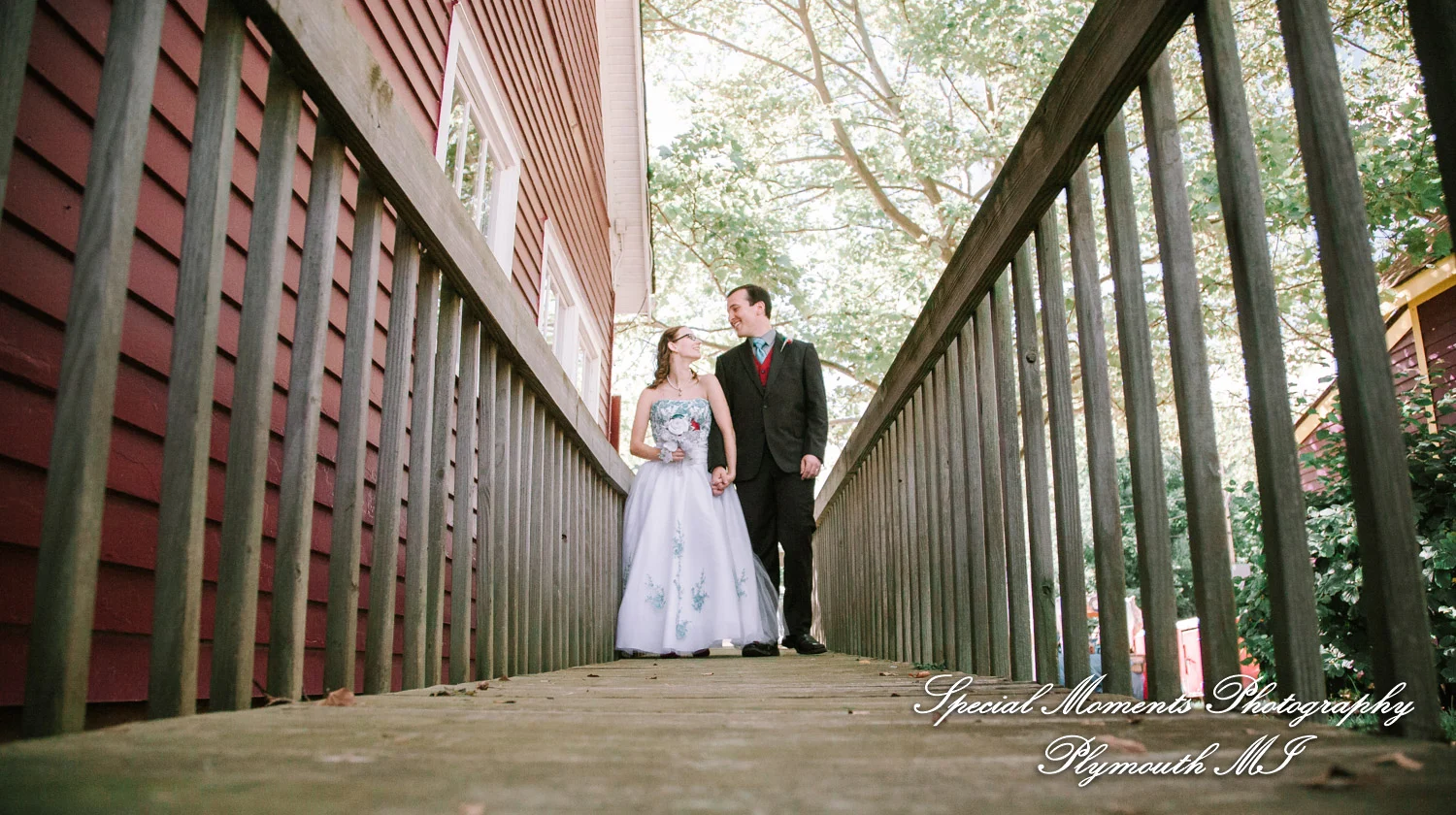 Canterbury Castle Lake Orion MI wedding photograph