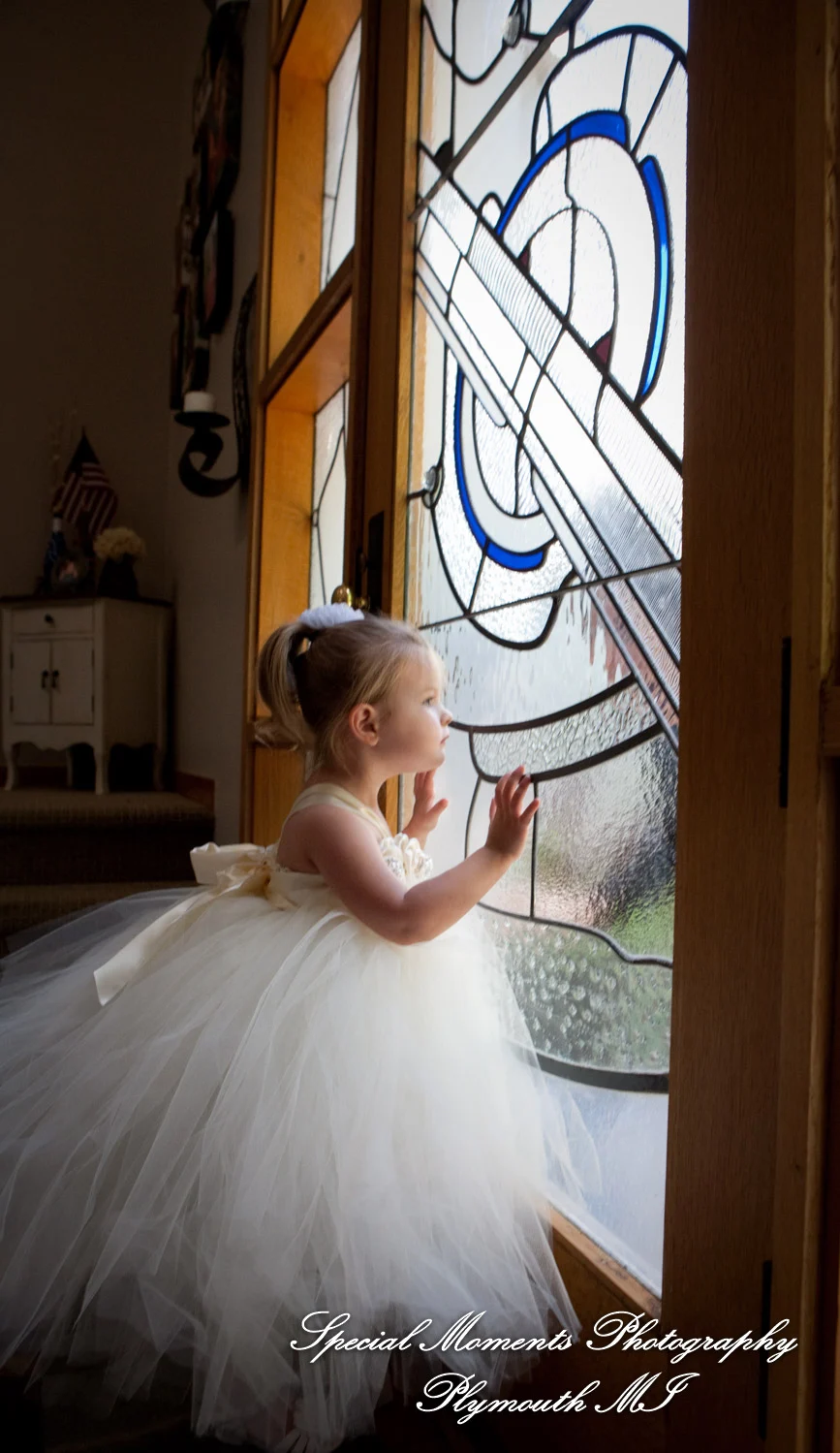 Canterbury Castle Lake Orion MI wedding photograph