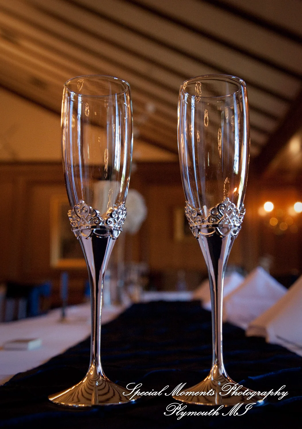 Canterbury Castle Lake Orion MI wedding photograph