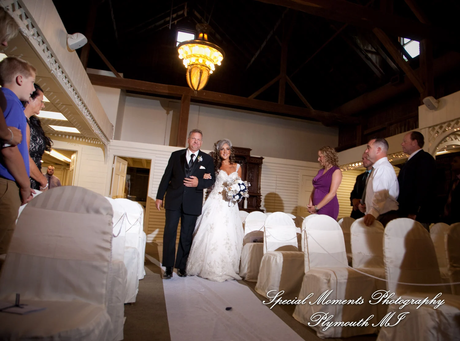 Canterbury Castle Lake Orion MI wedding photograph