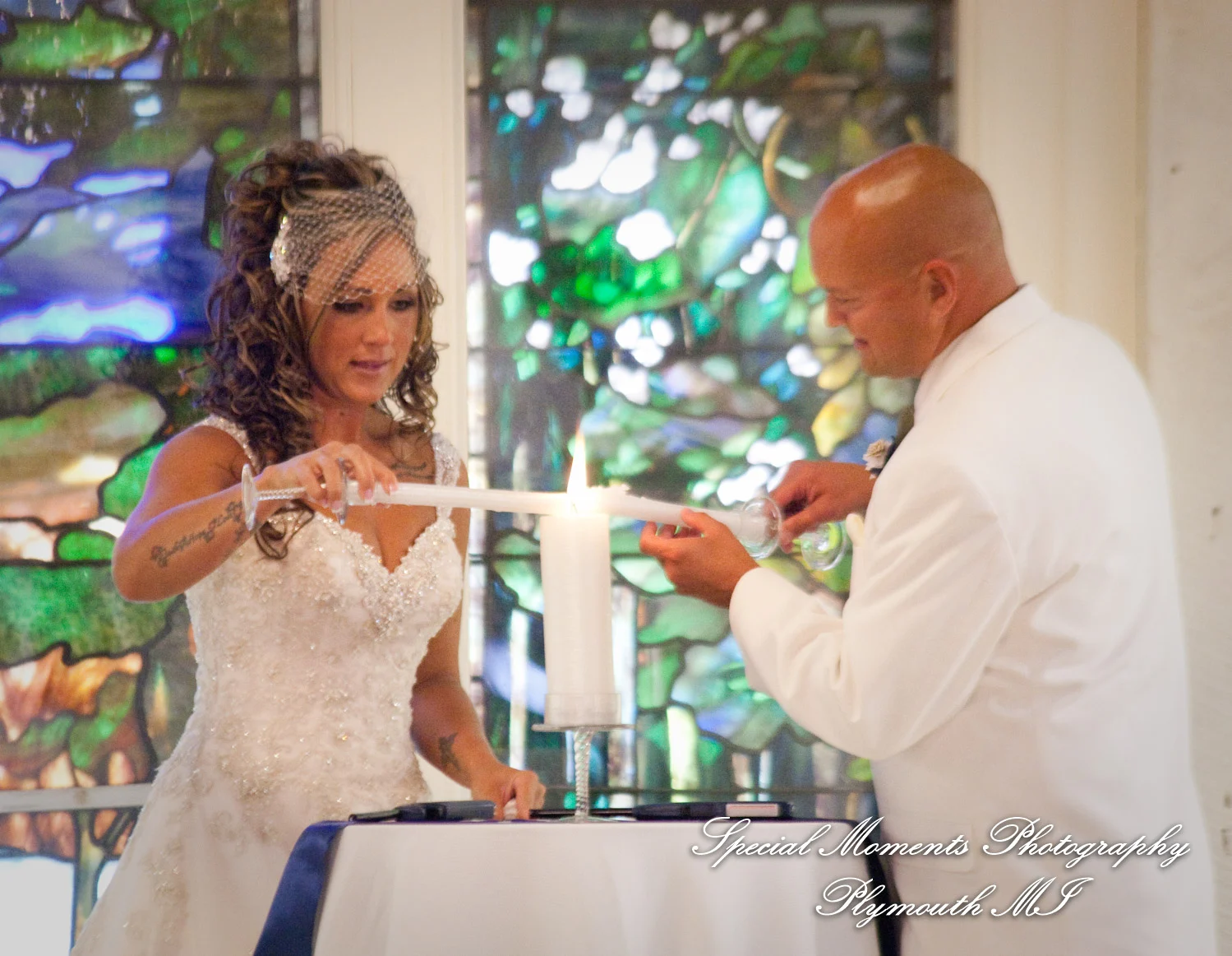 Canterbury Castle Lake Orion MI wedding photograph