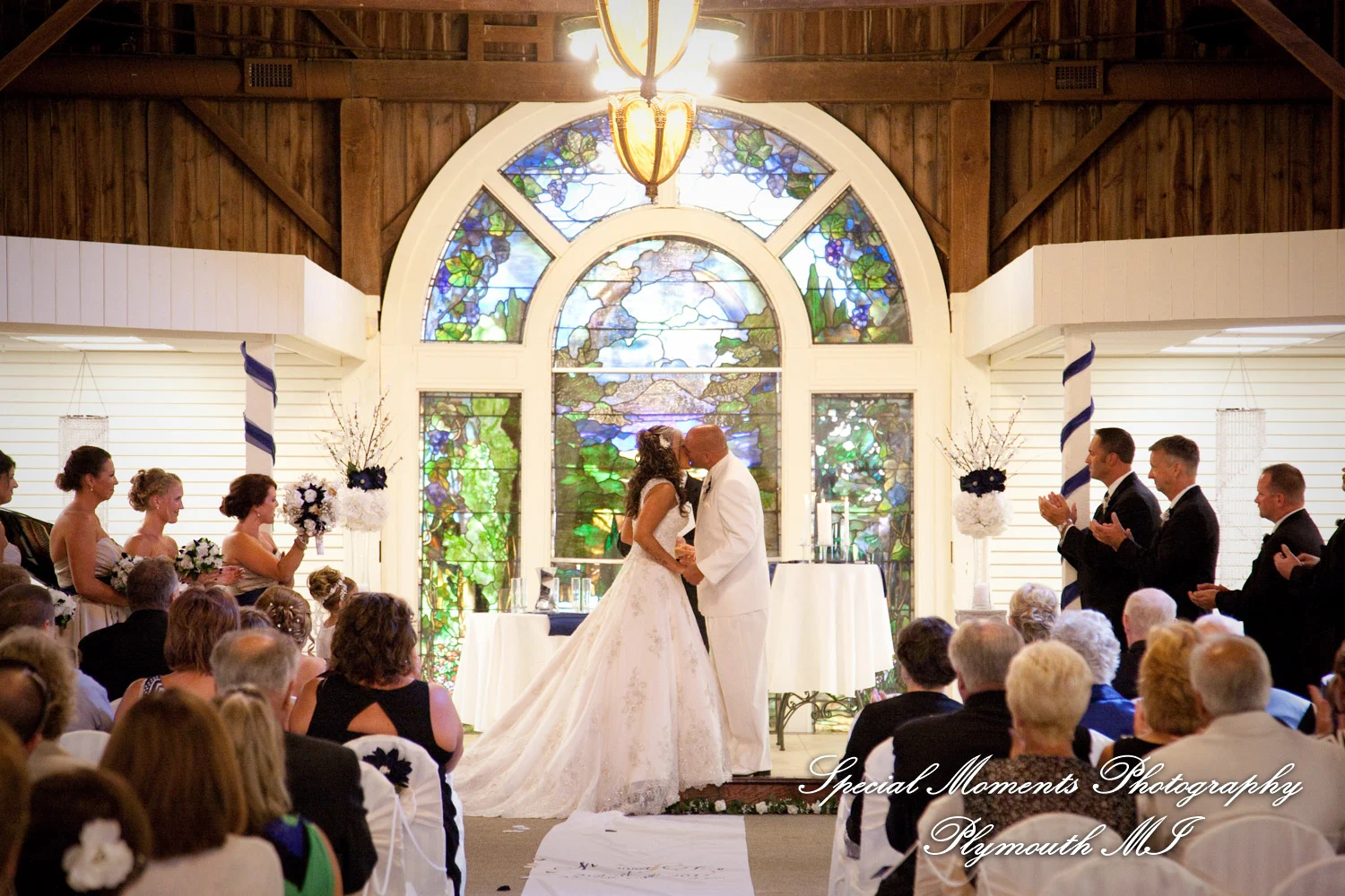 Canterbury Castle Lake Orion MI wedding photograph