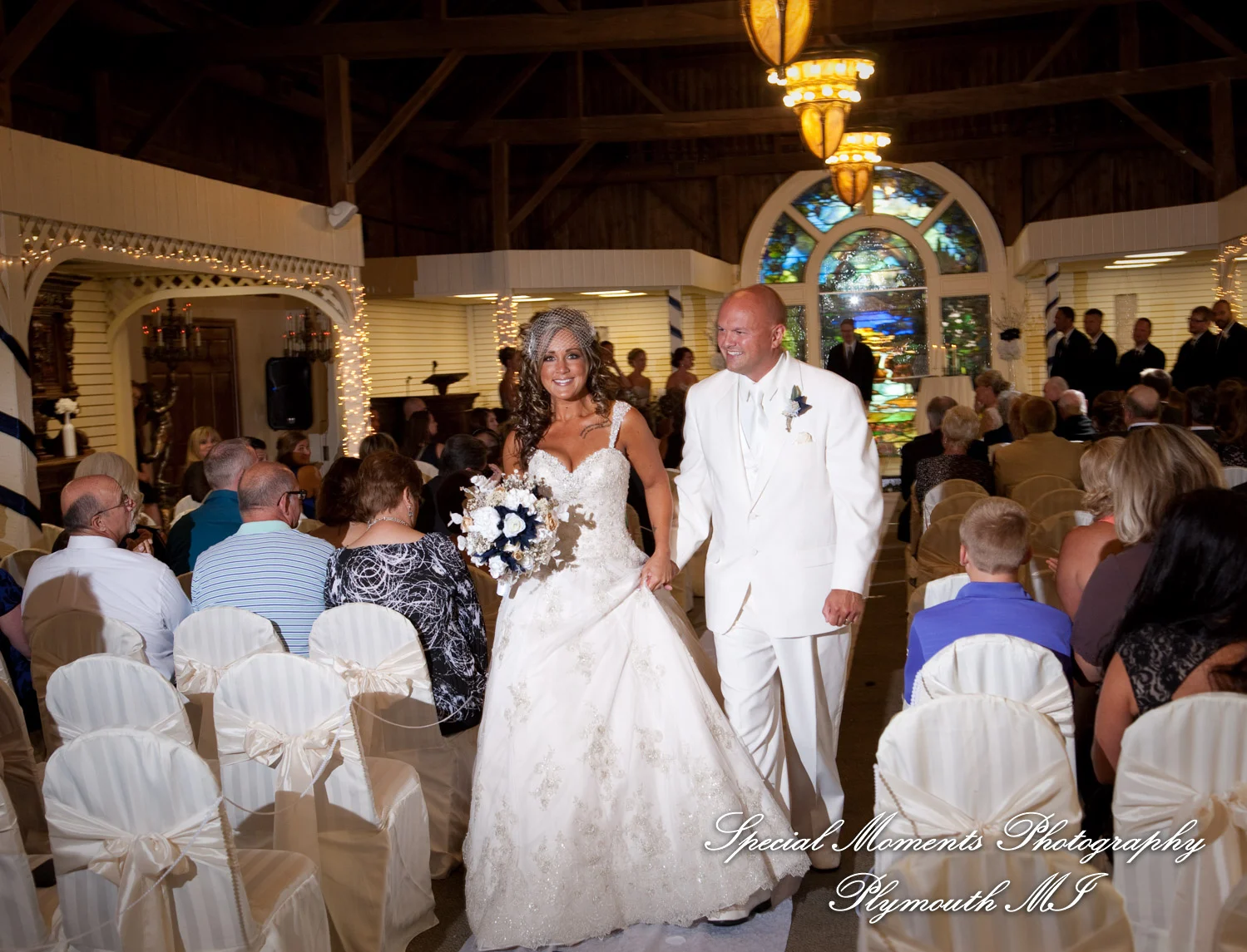 Canterbury Castle Lake Orion MI wedding photograph
