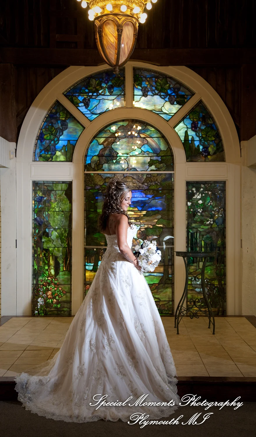 Canterbury Castle Lake Orion MI wedding photograph
