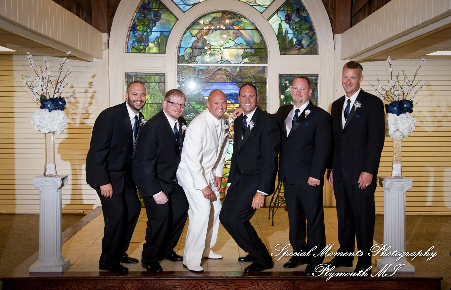 Canterbury Castle Lake Orion MI wedding photograph