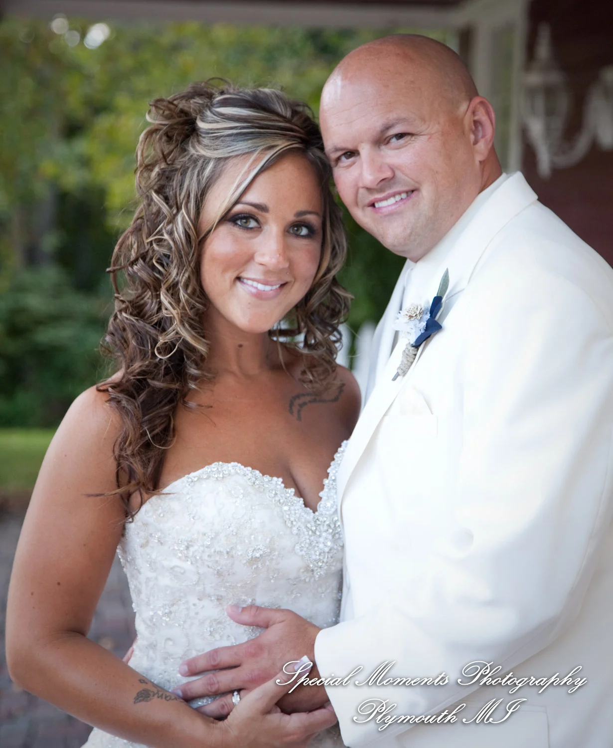 Canterbury Castle Lake Orion MI wedding photograph