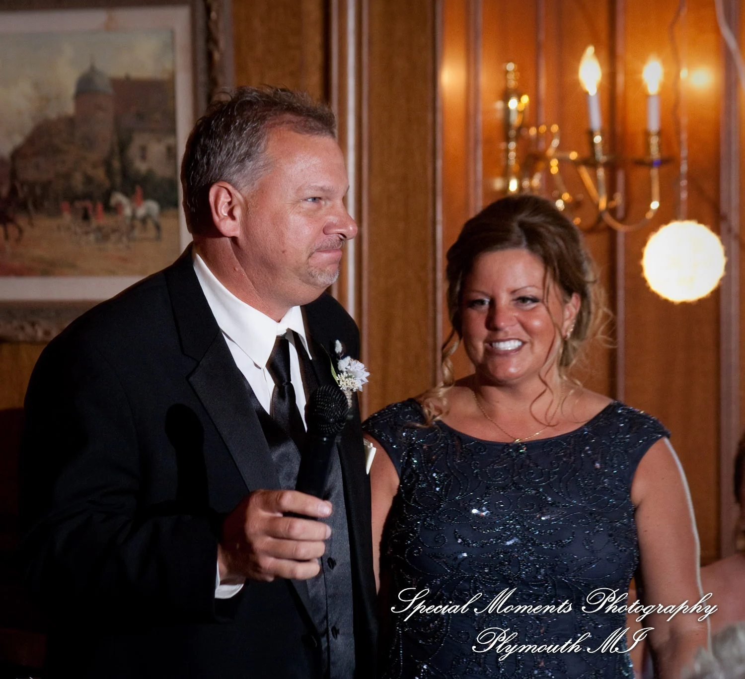 Canterbury Castle Lake Orion MI wedding photograph