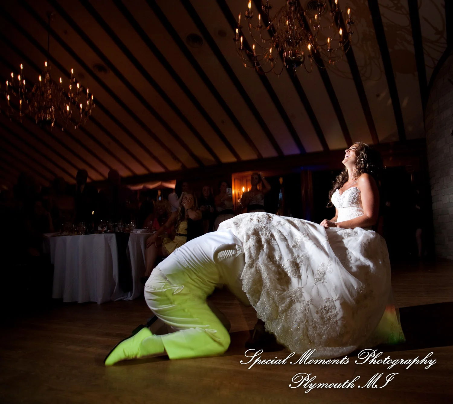 Canterbury Castle Lake Orion MI wedding photograph