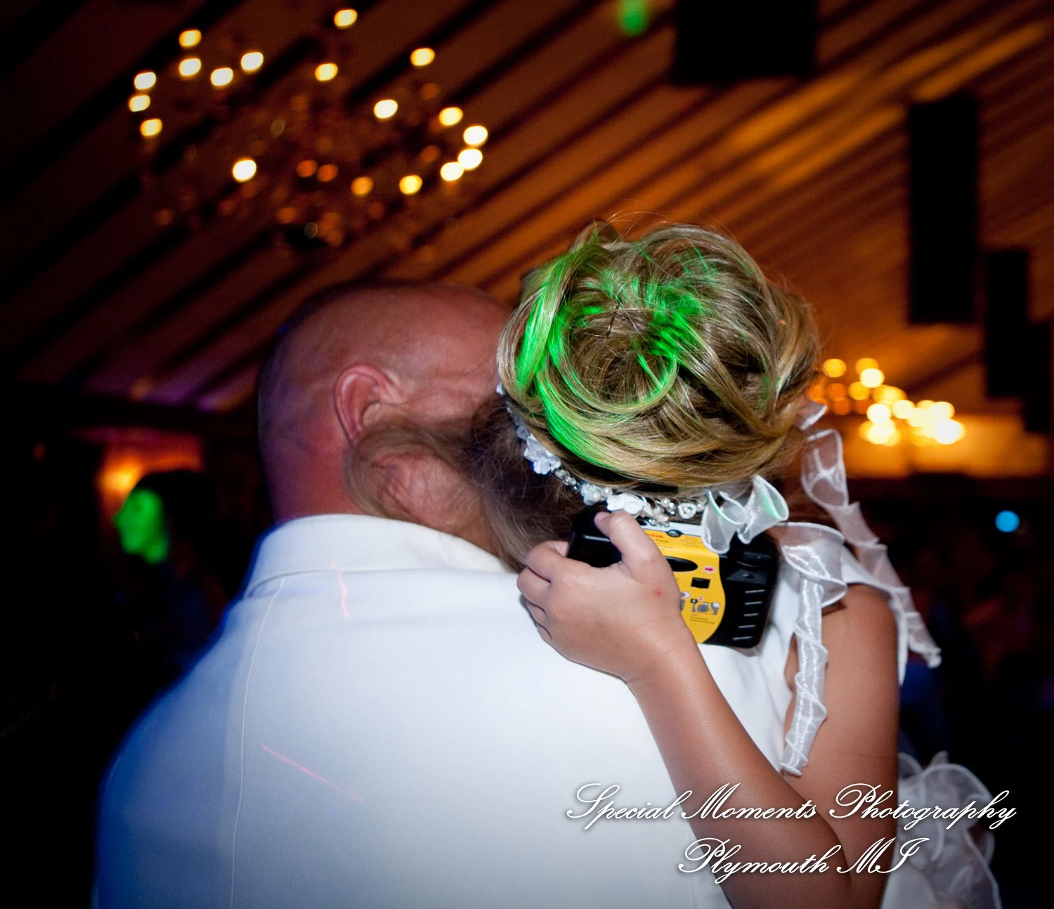 Canterbury Castle Lake Orion MI wedding photograph