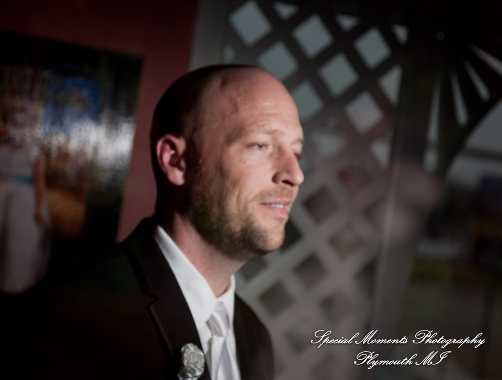 Tricia & JR at Little Wedding Chapel Taylor MI wedding photography