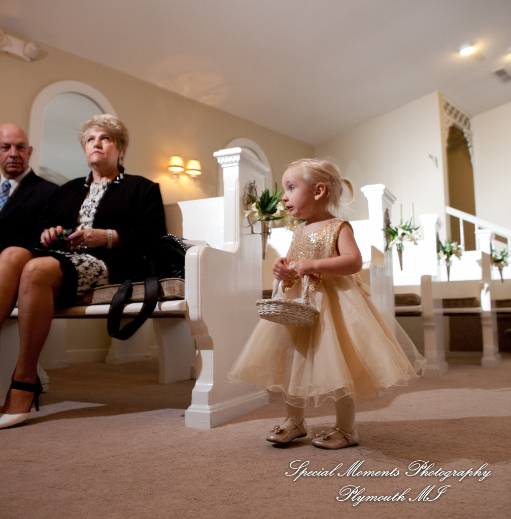 Tricia & JR at Little Wedding Chapel Taylor MI wedding photography