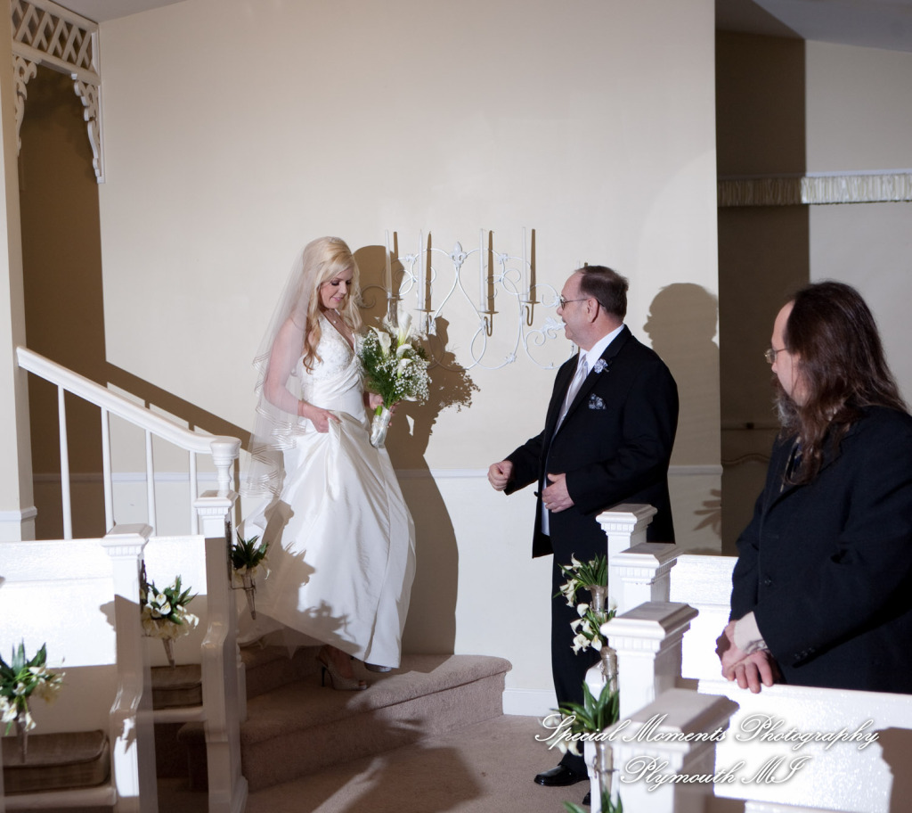 Tricia & JR at Little Wedding Chapel Taylor MI wedding photography