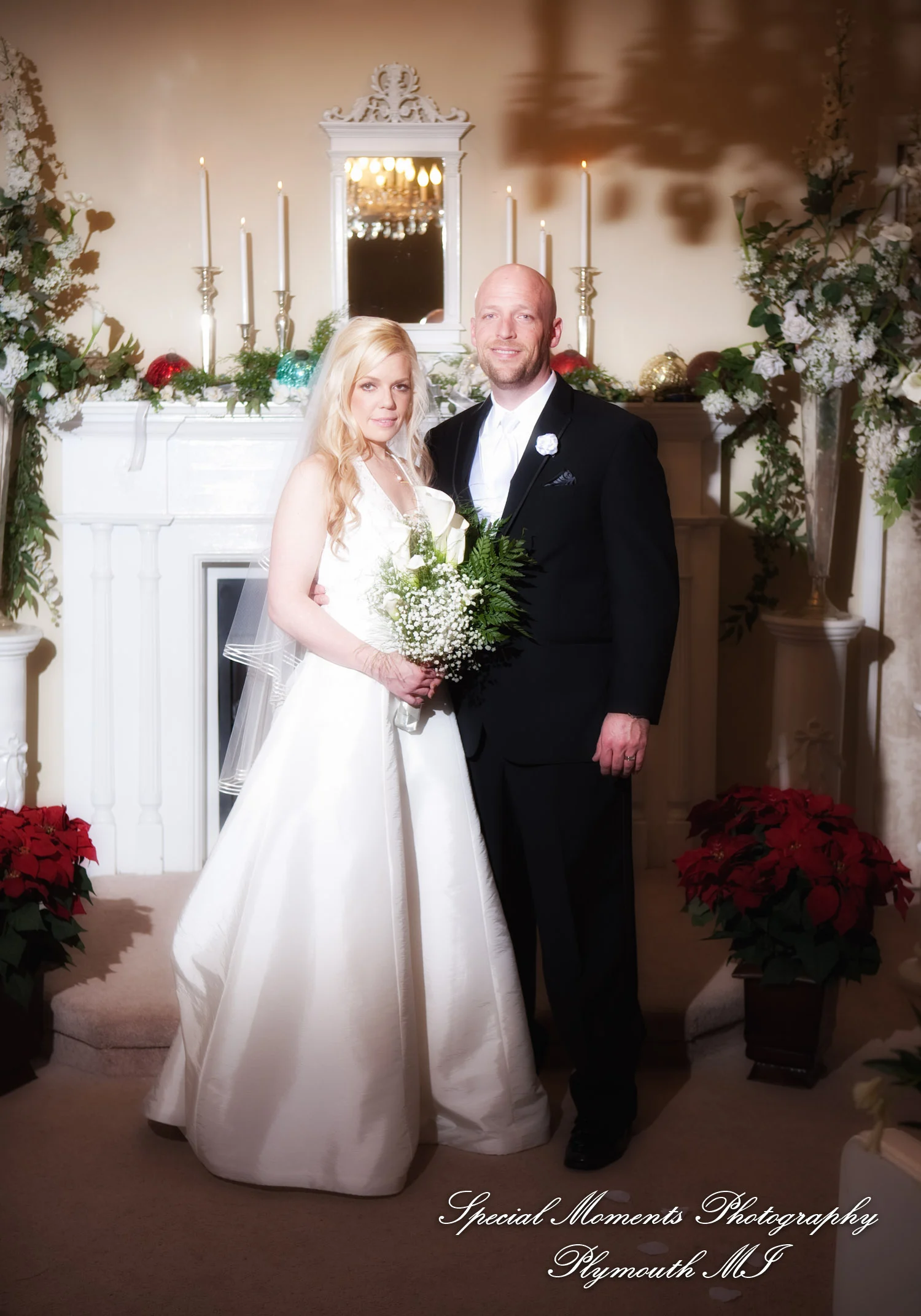 Little Wedding Chapel Taylor MI wedding photograph