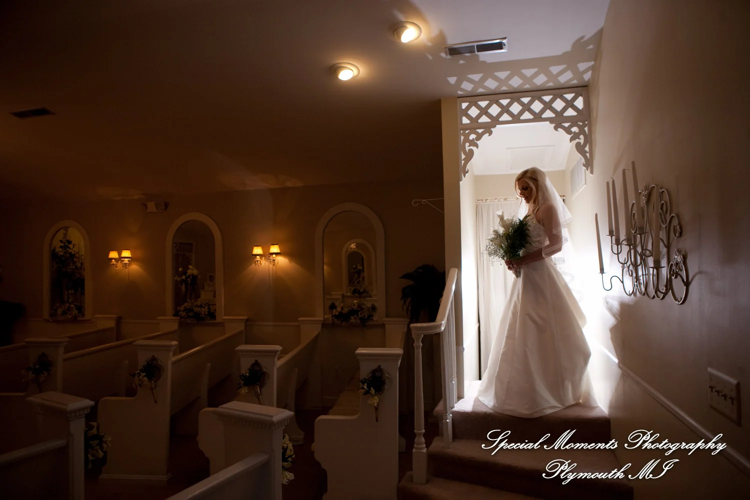 Little Wedding Chapel Taylor MI wedding photograph
