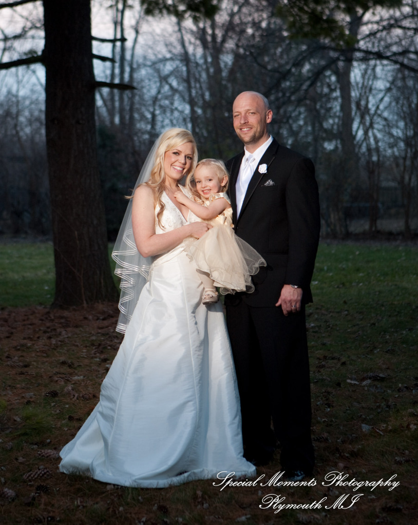 Tricia & JR at Little Wedding Chapel Taylor MI wedding photography