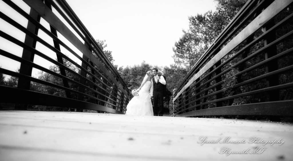 Michael & Genevieve at St. Paul on the lake Grosse Pointe Farms wedding photography