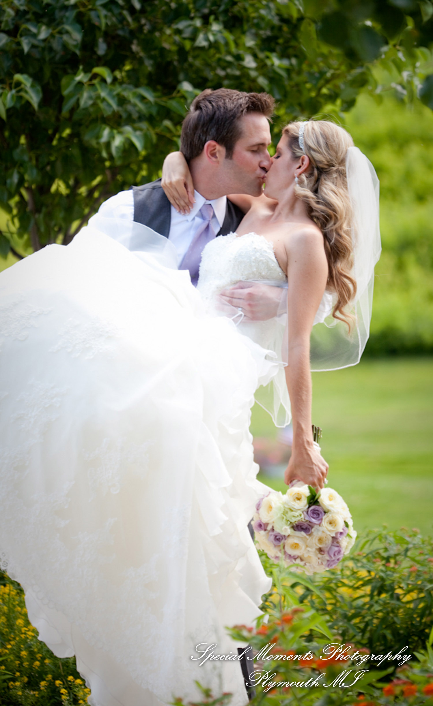 Michael & Genevieve at St. Paul on the lake Grosse Pointe Farms wedding photography