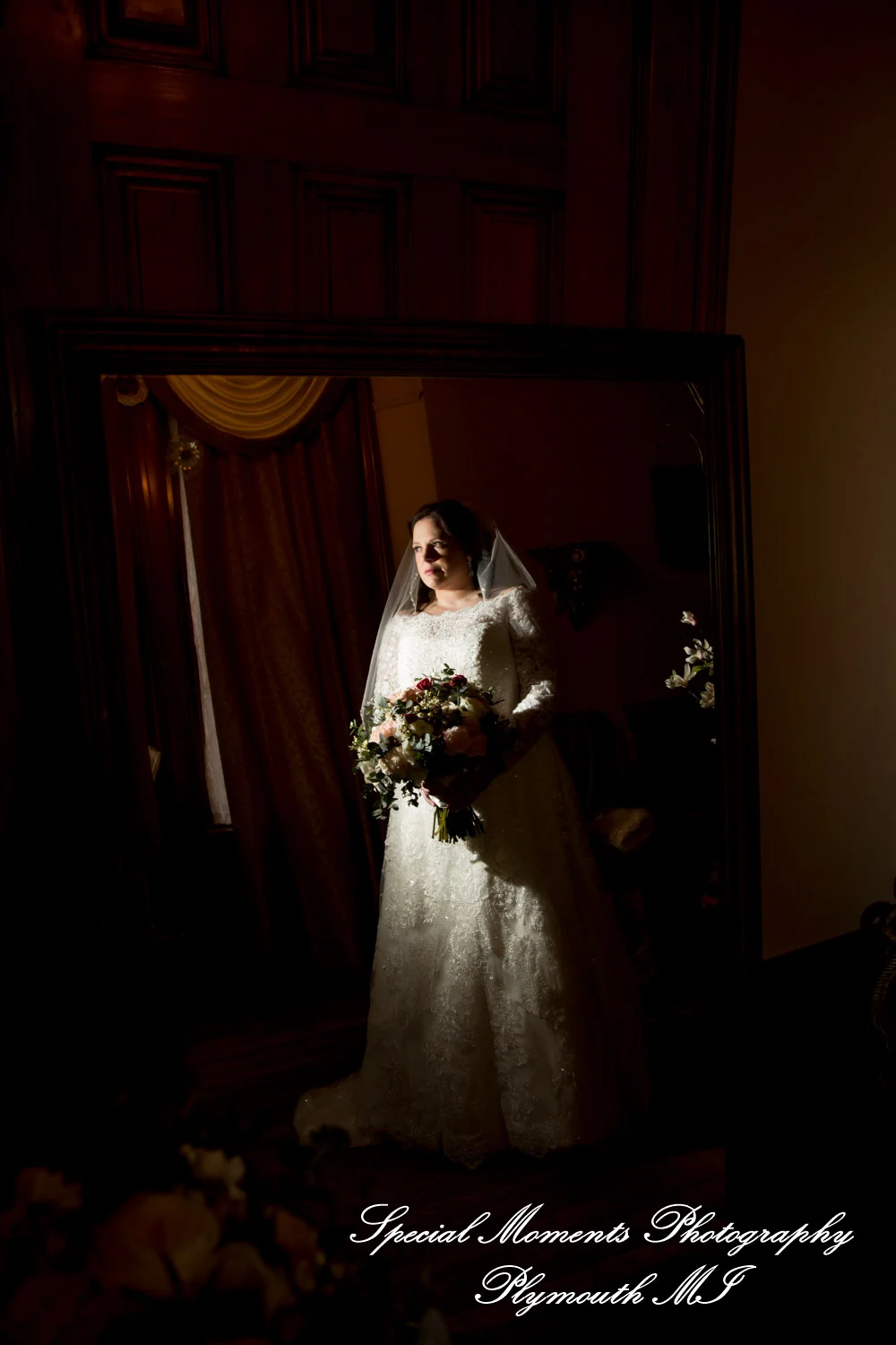 The Whitney Detroit MI wedding photograph